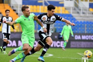  那不勒斯青春风暴横扫老牌劲旅乌迪内斯  