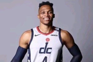  字母哥达成生涯第60次双十数据  