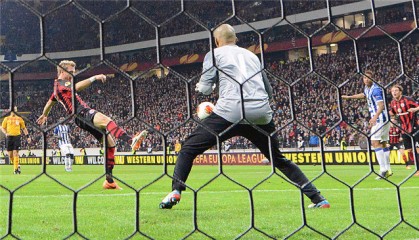 1xbet体育- 法兰克福欧联杯晋级形势大好，联赛目标锁定前四  