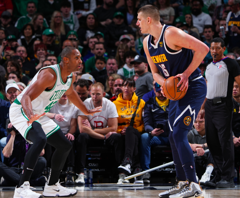  米切尔45分骑士大胜尼克斯豪取七连胜势头