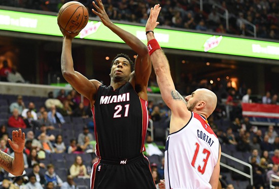  鲍文远射制胜西汉姆联险胜伯恩利